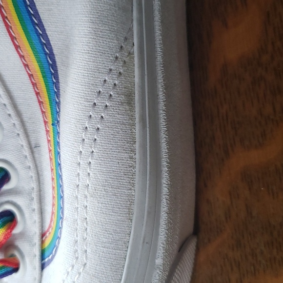 Vans canvas with rainbow stripe - Picture 12 of 12